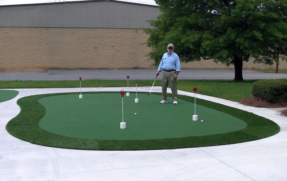 15′ x 28′ 5Hole Pro Backyard or Indoor Putting Green Made from the